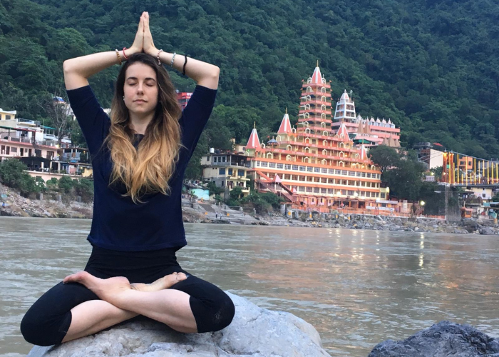 best yoga retreat and yoga teacher training in rishikesh