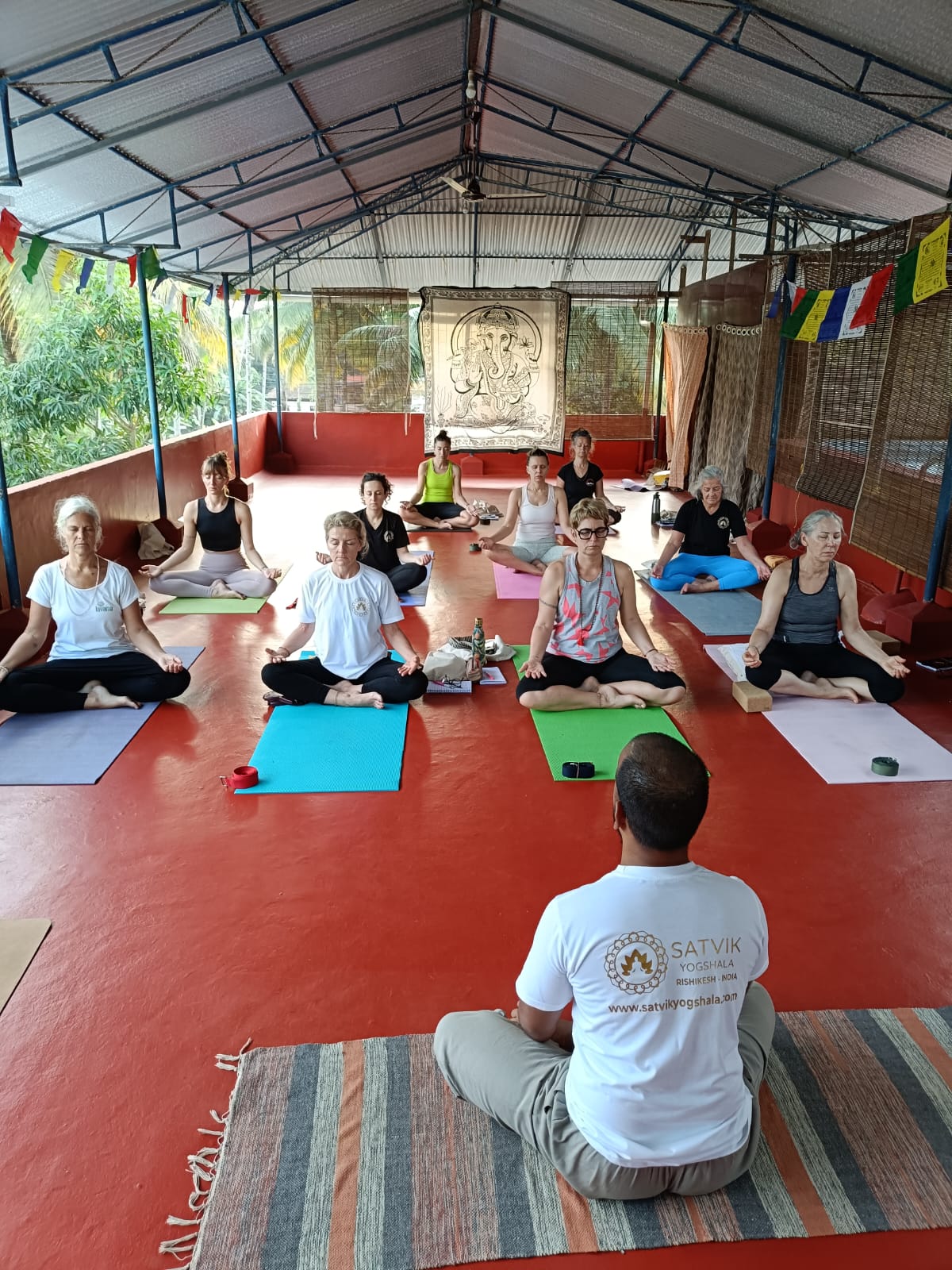 retraite de yoga en inde en français